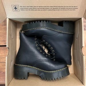 DR. MARTENS SHRIVER HI WOMEN'S WYOMING LEATHER HEELED BOOTS